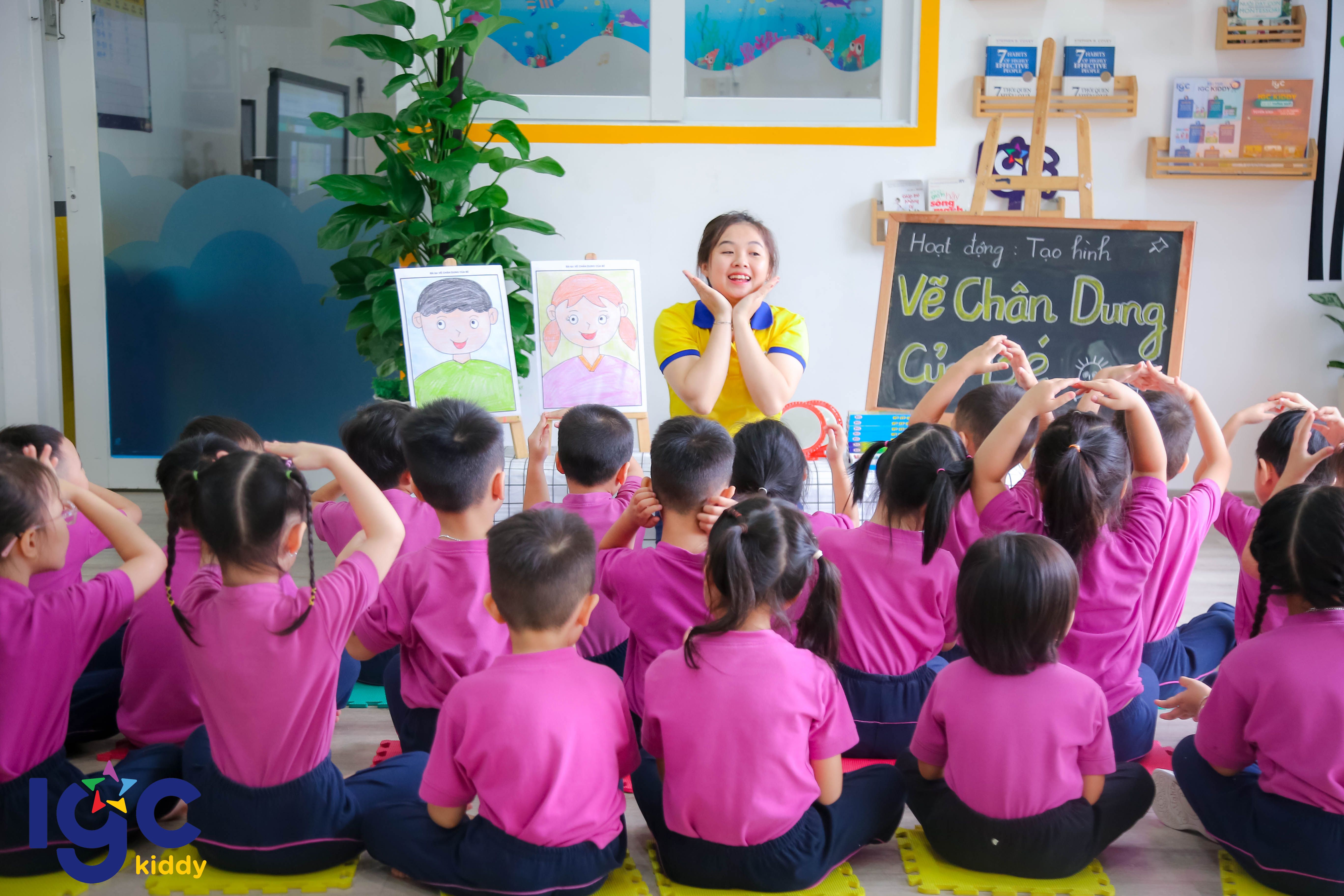 Chương trình chính khóa