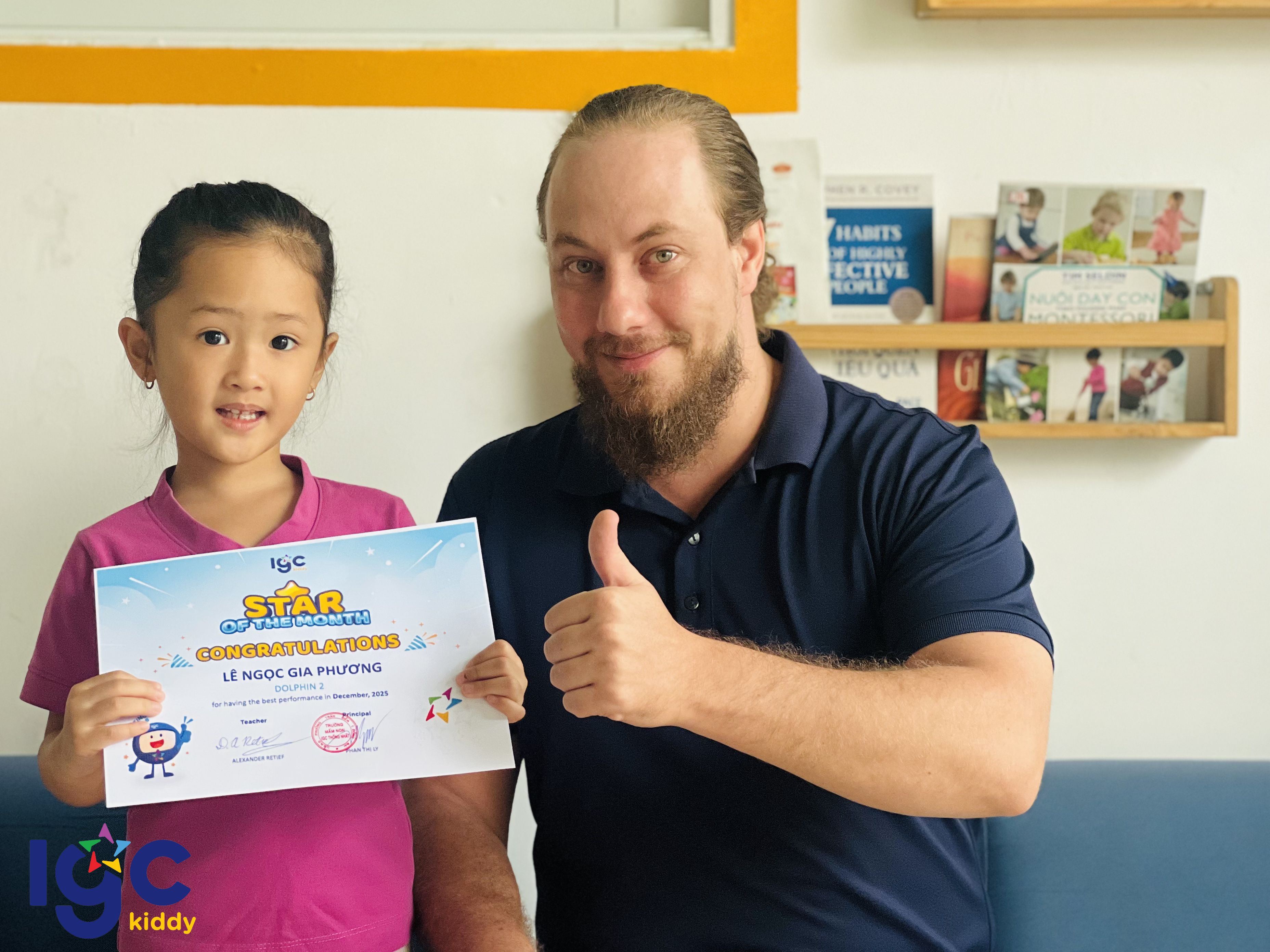 STAR OF THE MONTH – NGÔI SAO CỦA THÁNG 12