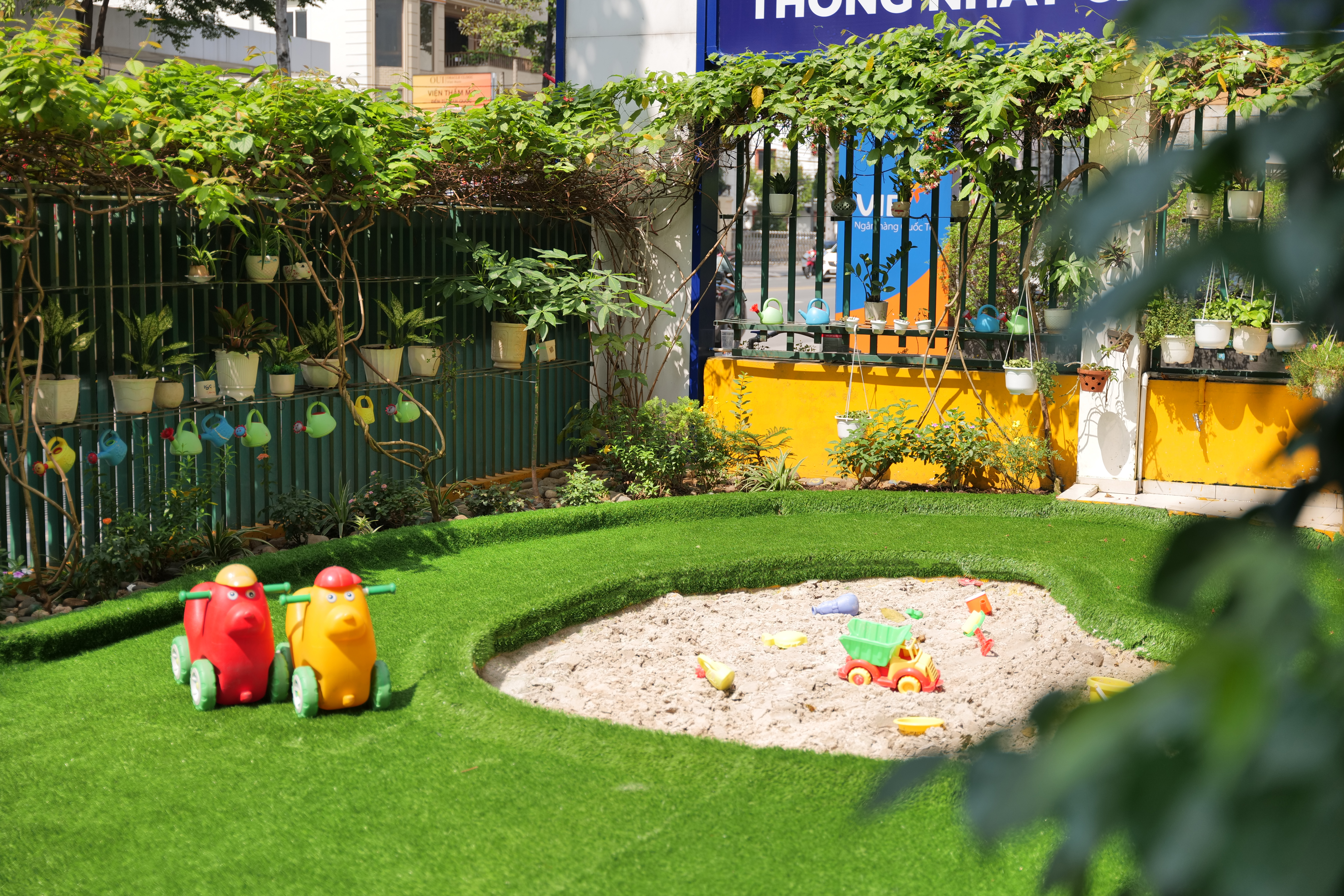 Cơ sở vật chất được đầu tư giúp trẻ có không gian phát triển